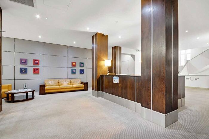3 Bedroom Flat To Rent In Bloomsbury Mansions, -, Russell Square, London, WC1B