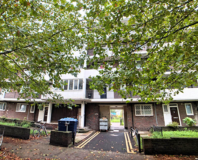 2 Bedroom Flat To Rent In Benbow Street, Deptford, SE8