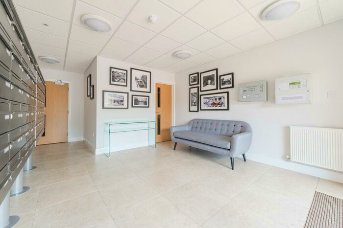Studio To Rent In Waterside House, Peartree Bridge, MK6