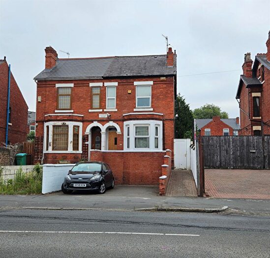4 Bedroom Semi Detached House For Sale In Highbury Road, Nottingham, NG6