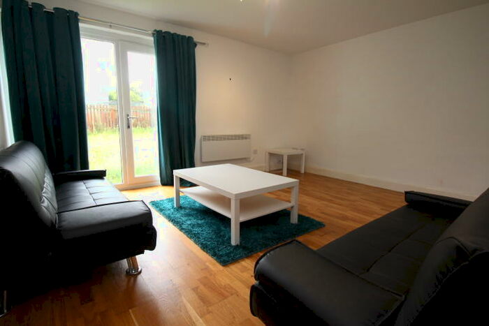 2 Bedroom Flat To Rent In Fiddoch Court, Newmains, Wishaw, ML2