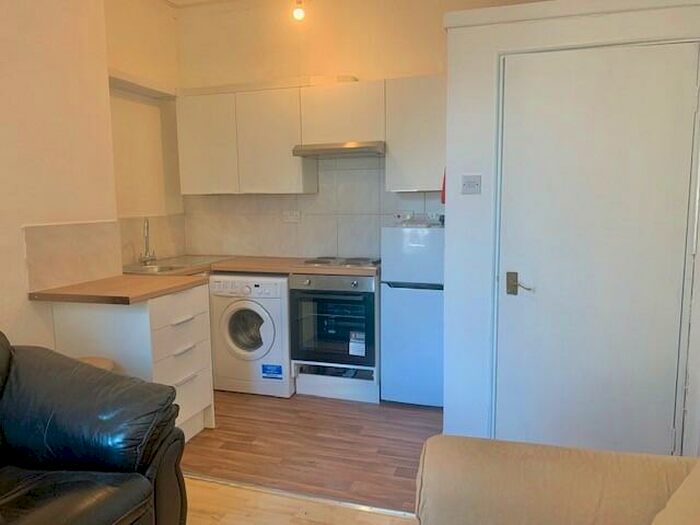 2 Bedroom Apartment To Rent In Glynrhondda Street, Cardiff(City), CF24