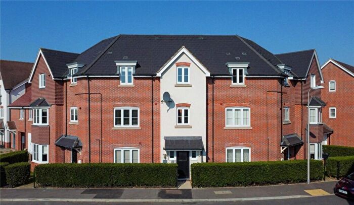 2 Bedroom Apartment To Rent In Elm Drive, Woodley, Reading, Berkshire, RG5