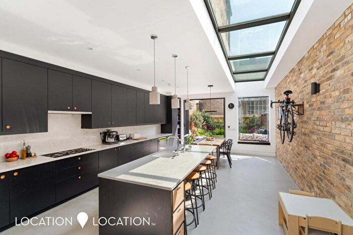 4 Bedroom Terraced House For Sale In Leswin Road, London, N16