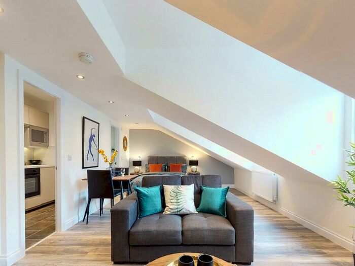 Studio To Rent In Hyde Terrace, Leeds, West Yorkshire, LS2