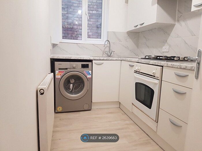 2 Bedroom Flat To Rent In Tottenham Lane, Crouch End, N8
