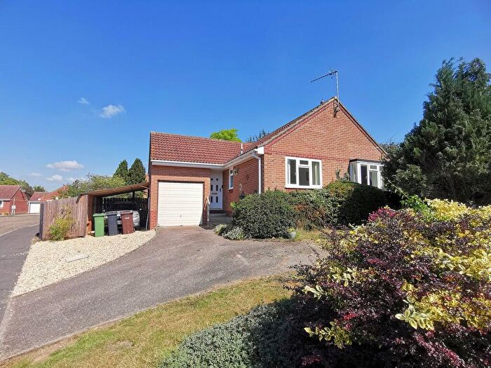 2 Bedroom Detached Bungalow For Sale In St. Marys Close, Harleston, IP20