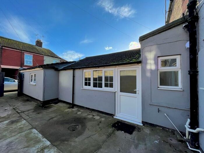 1 Bedroom Flat To Rent In Nelson Road North, Great Yarmouth NR30