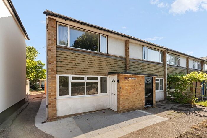 2 Bedroom Flat To Rent In Wentway Court, Ruislip Road East, London, W13