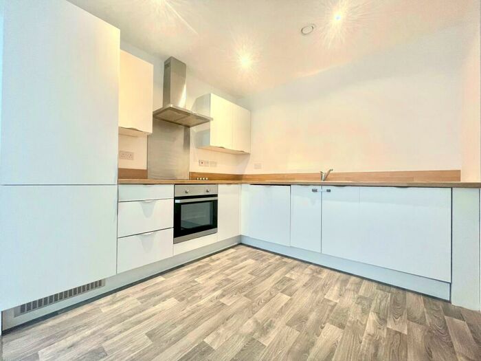 2 Bedroom Apartment To Rent In Southdownview Road, Worthing, BN14