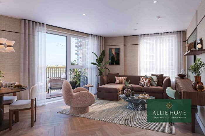 2 Bedroom Flat For Sale In Duke Of Wellington Ave, London, SE18