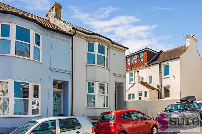 4 Bedroom End Of Terrace House To Rent In Bute Street, Brighton, BN2