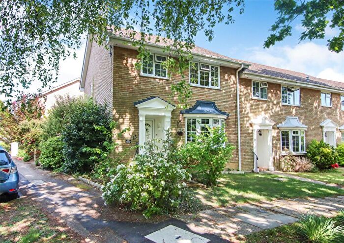 3 Bedroom End Of Terrace House For Sale In Grafton Gardens, Pennington, Lymington, Hampshire, SO41