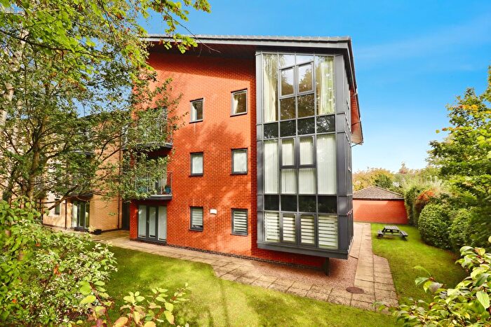 3 Bedroom Penthouse For Sale In Manton Road, Lincoln, LN2