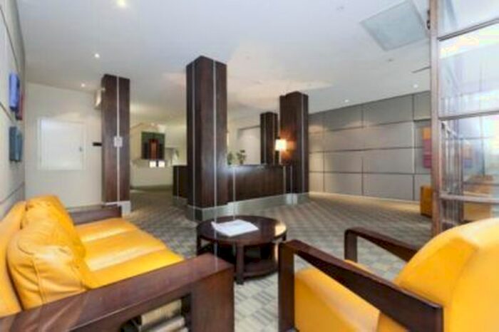 3 Bedroom Flat To Rent In Bloomsbury Mansions, Russell Square, Bloomsbury, WC1B