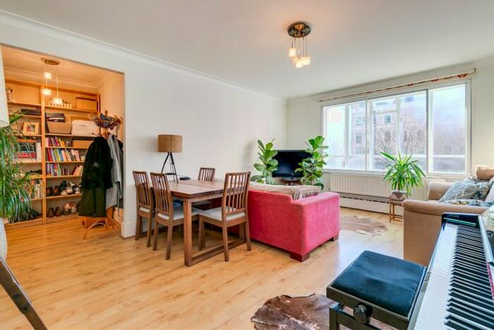 1 Bedroom Flat To Rent In Old Brompton Road, Earls Court, SW5