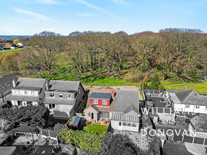 3 Bedroom Semi Detached House For Sale In Common Approach, Thundersley, SS7