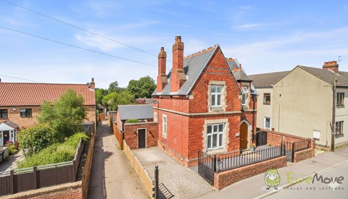 3 Bedroom Detached House For Sale In Main Street, West Stockwith, Doncaster, South Yorkshire, DN10