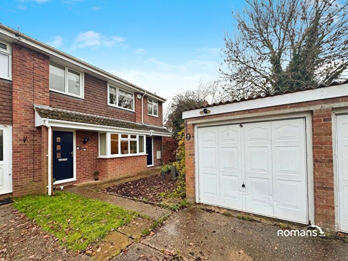 3 Bedroom Semi Detached House For Sale In Mull Close, Oakley, Basingstoke, RG23