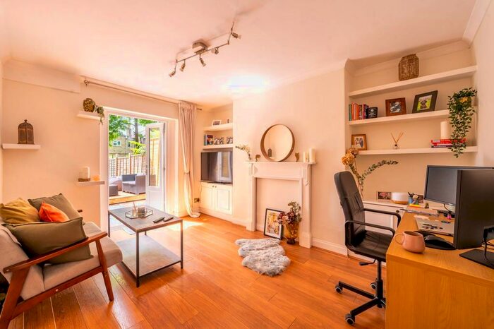 1 Bedroom Flat To Rent In Christchurch Road, Tulse Hill, London, SW2
