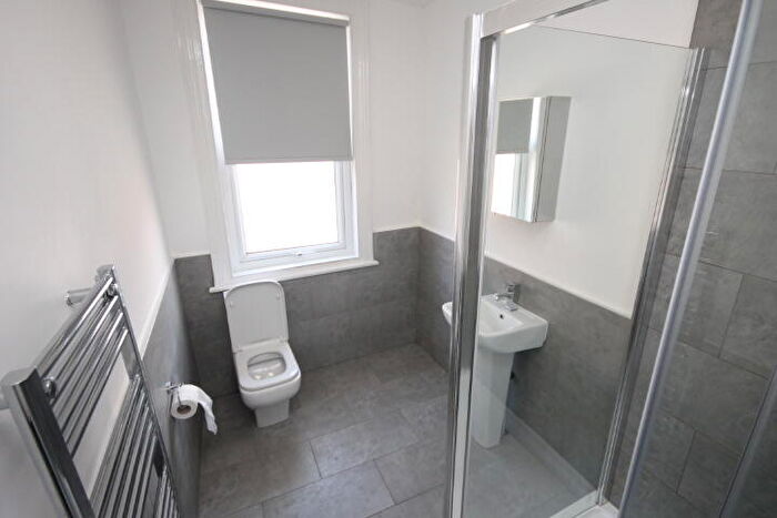 5 Bedroom Terraced House To Rent In Lucas Street, Woodhouse, Leeds, LS6