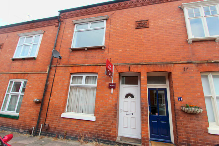 3 Bedroom Terraced House To Rent In Lytton Road, Clarendon Park, Leicester, LE2