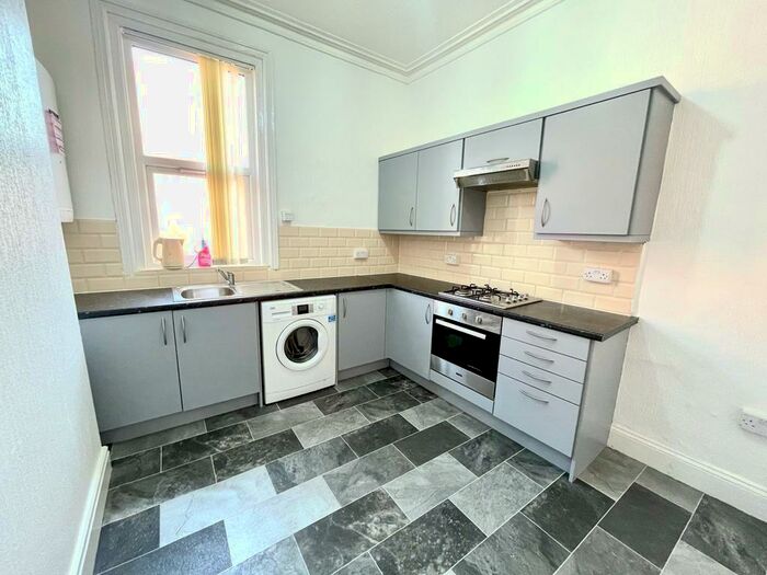 3 Bedroom Flat To Rent In Wilbraham Road, Chorlton, M21
