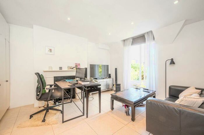 1 Bedroom Flat To Rent In Parliament Hill, Hampstead, London, NW3