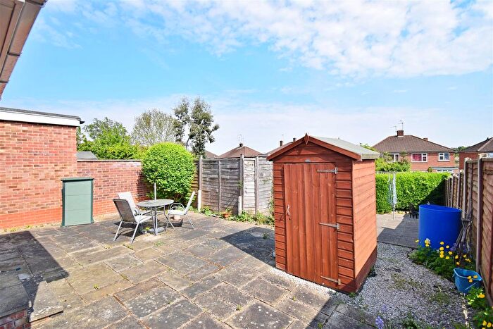 2 Bedroom Semi-Detached Bungalow For Sale In Collingwood Avenue, Bilton, Rugby, CV22