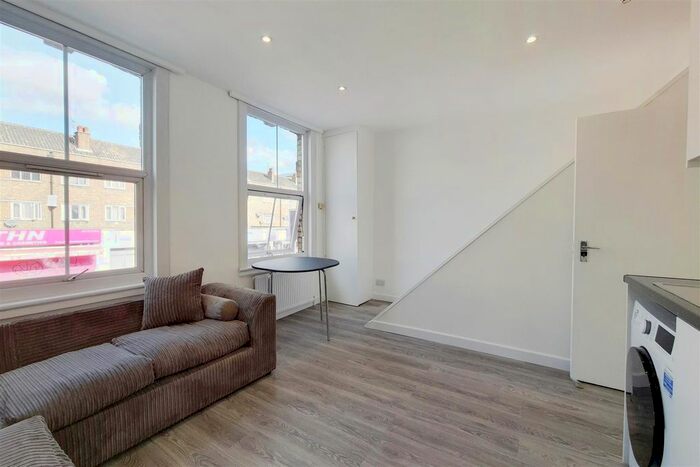 1 Bedroom Flat To Rent In Seven Sisters Road, Holloway, Finsbury Park, London, N7