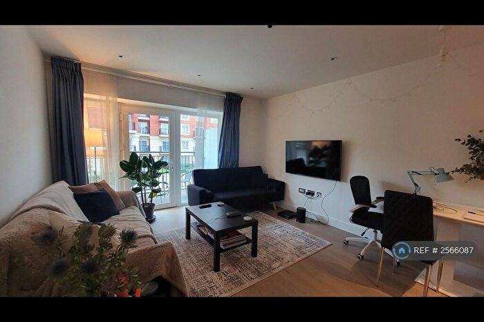1 Bedroom Flat To Rent In Beaufort Square, London, NW9