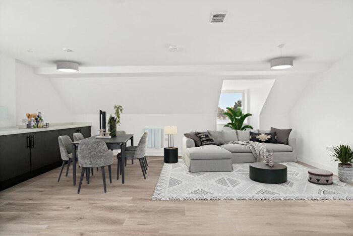 2 Bedroom Penthouse To Rent In Guild House, Oundle Road, Peterborough, PE2