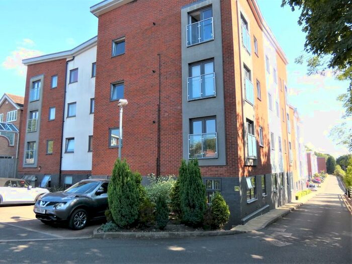 2 Bedroom Flat To Rent In Ladywood Court, A Lichfield Road, Sutton Coldfield, B74