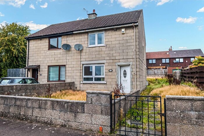 2 Bedroom Semi-Detached House For Sale In St. Ninian Terrace, Dundee, DD3