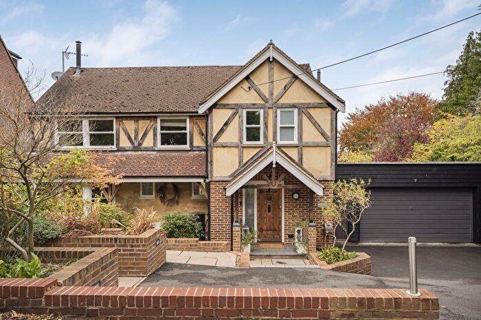 4 Bedroom Detached House For Sale In Upper Icknield Way, Aston Clinton, HP22