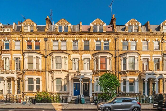 2 Bedroom Flat For Sale In Matheson Road, West Kensington, W14