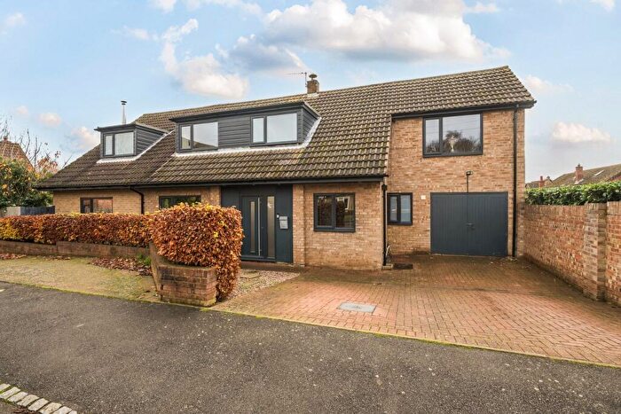 5 Bedroom Detached House For Sale In Garner Close, Northill, Biggleswade, SG18