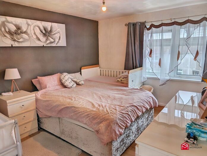 3 Bedroom Terraced House For Sale In Fifth Avenue, Clase, Swansea, SA6