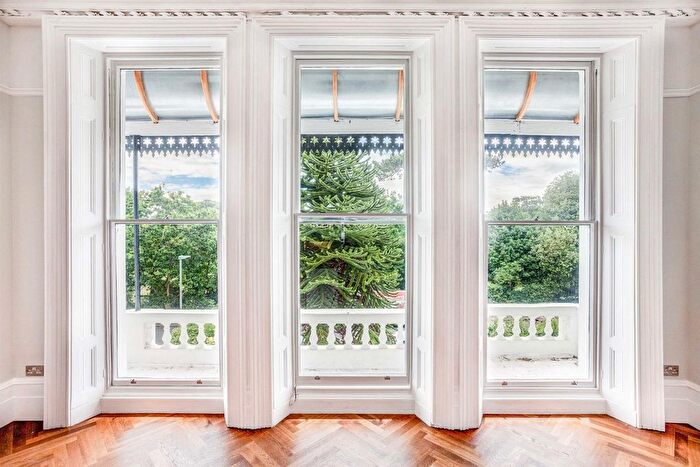 1 Bedroom Flat For Sale In Markwick Terrace, St. Leonards-On-Sea, TN38