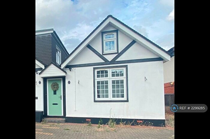 1 Bedroom Bungalow To Rent In Tomswood Hill, Essex, IG6