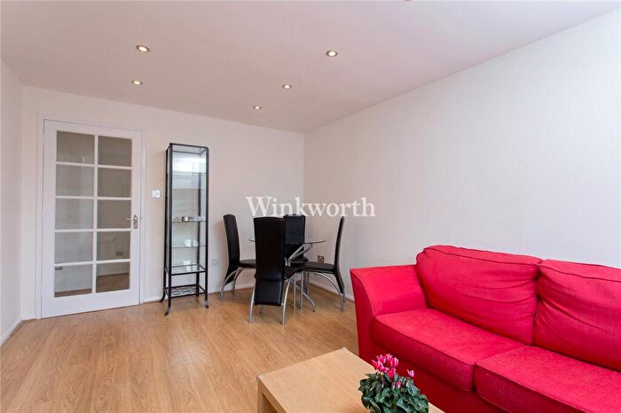 1 Bedroom Apartment To Rent In Draycott Close, London, NW2