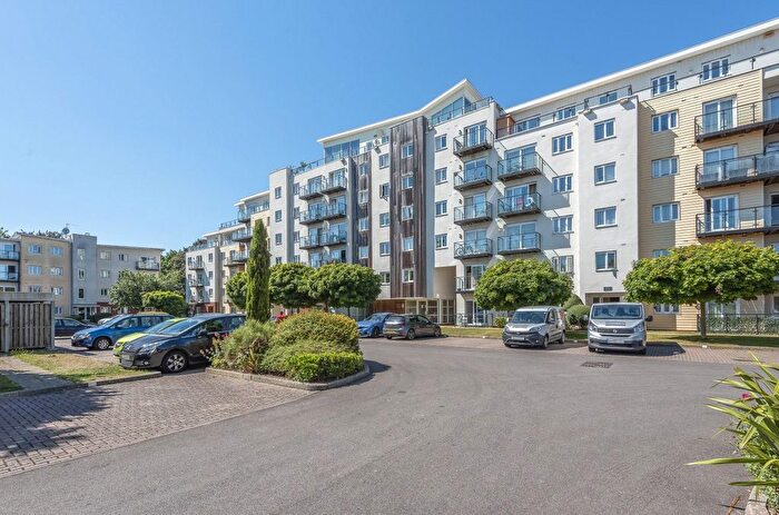2 Bedroom Flat To Rent In Gisors Road, Southsea, Hampshire, PO4
