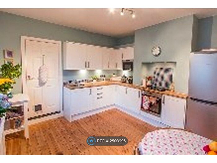 3 Bedroom Terraced House To Rent In Warwick Street, Sheffield, S10