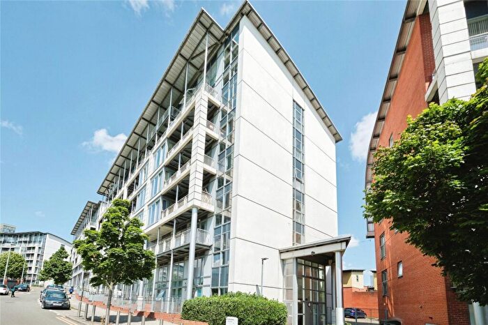 1 Bedroom Flat For Sale In Mason Way, Birmingham, West Midlands, B15