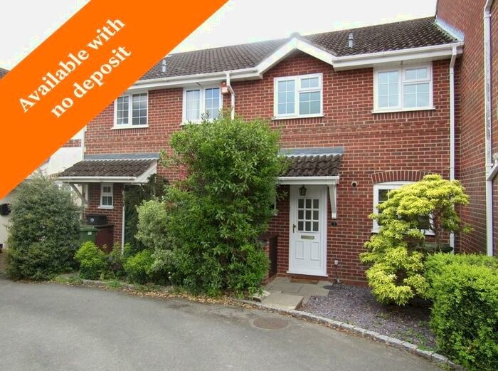 3 Bedroom Terraced House To Rent In Deposit-free Option Available - Crossbill Close, Waterlooville, PO8