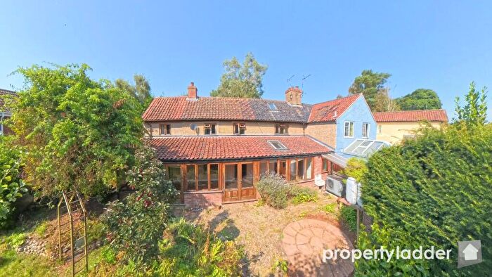 3 Bedroom Cottage For Sale In The Street, Burgh, NR11