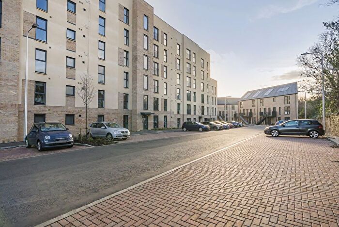 2 Bedroom Flat To Rent In Kilpatrick Grove, Edinburgh, EH6