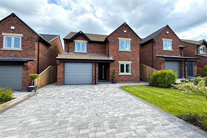 4 Bedroom Detached House To Rent In Maw Green Road, Crewe, CW1