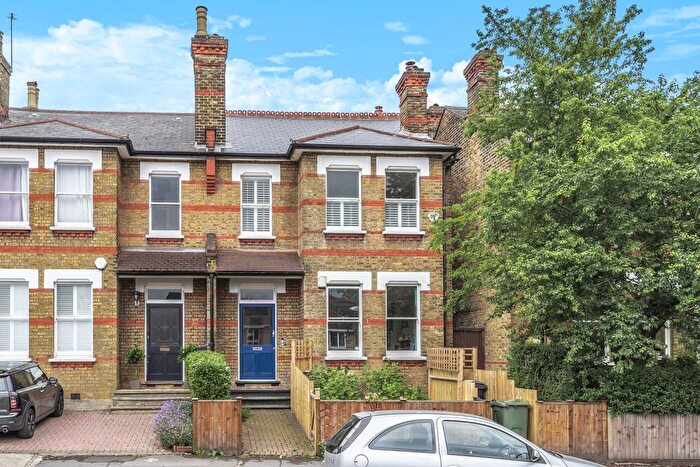 3 Bedroom Flat For Sale In Park Hall Road, West Dulwich, London, SE21