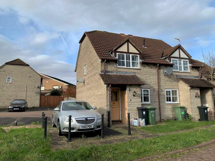 2 Bedroom Terraced House To Rent In Ferndene, Bristol, BS32